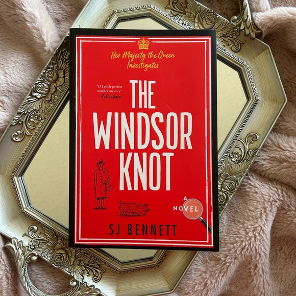 The Windsor Knot by SJ Bennett - Mystery Book - Picture 1 of 4